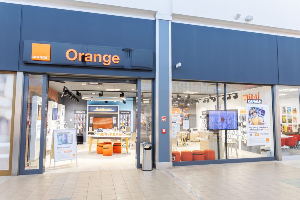 Witryna salonu Orange w M1 Łódź