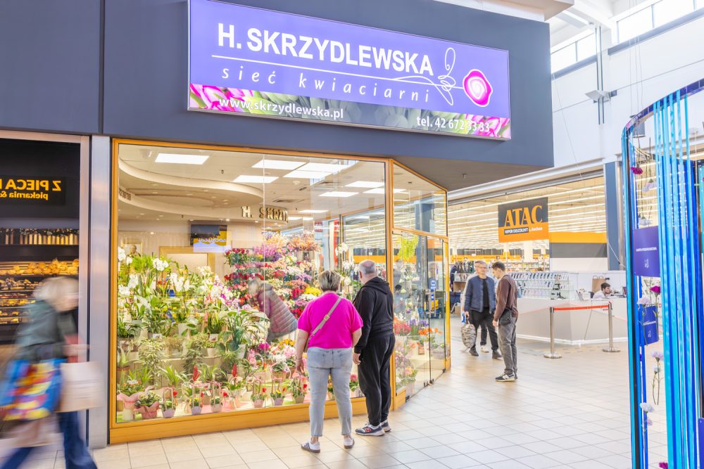 Witryna kwiaciarni kwiaciarni H. Skrzydlewska w M1 Łódź
